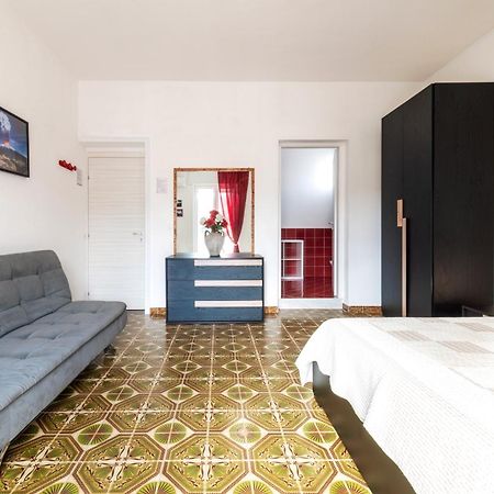 In Riva Al Mare B&B Capo dʼOrlando Exterior foto