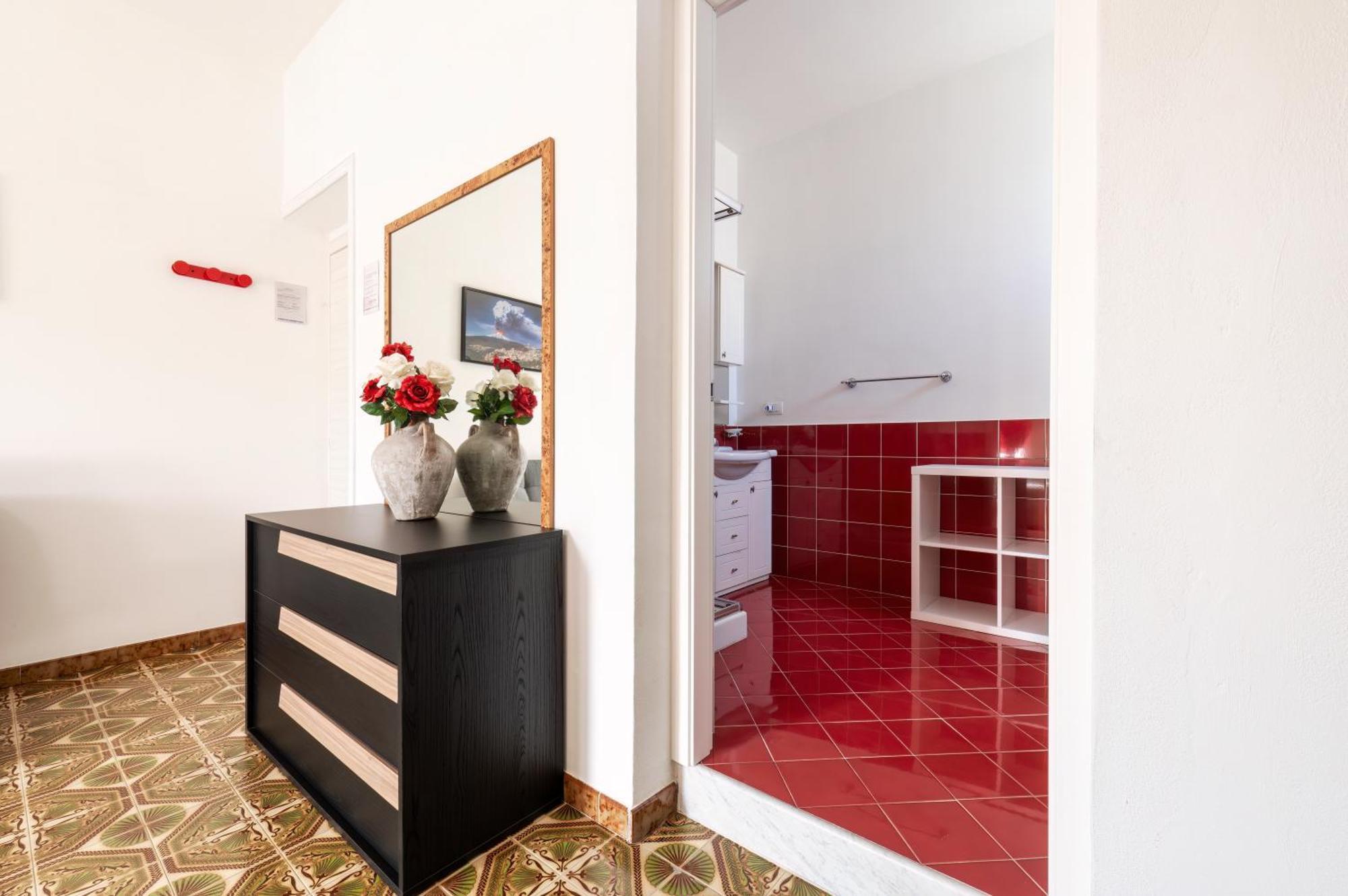 In Riva Al Mare B&B Capo dʼOrlando Exterior foto