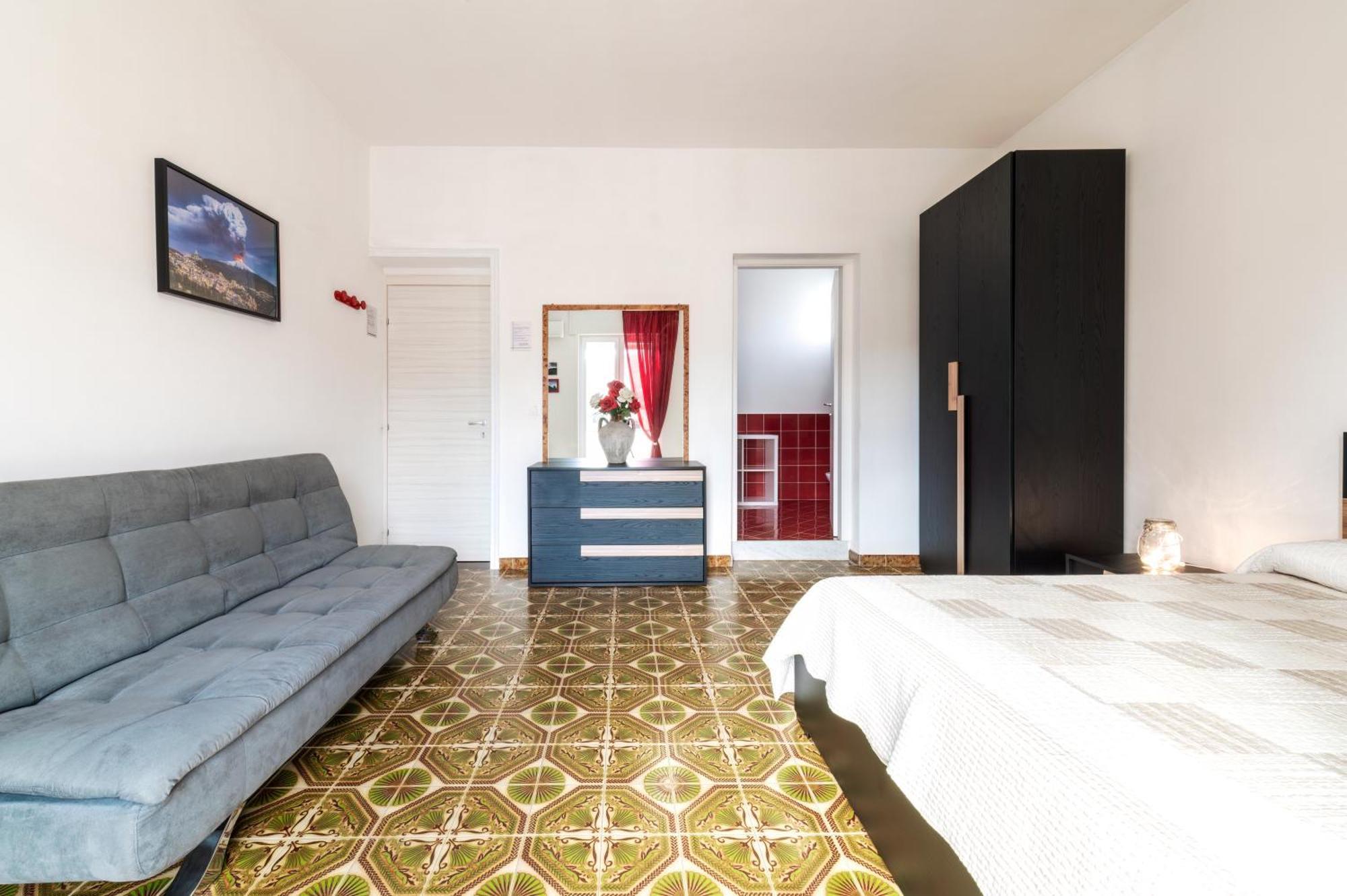 In Riva Al Mare B&B Capo dʼOrlando Exterior foto